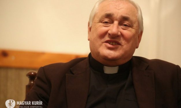 Széchenyi Társaság Díjat kapott Bíró László püspök